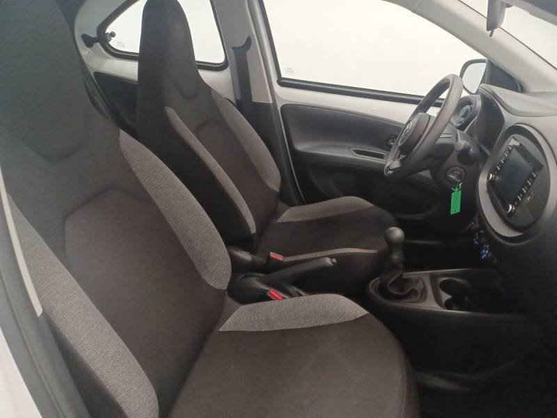 Toyota aygo x - Photo 12