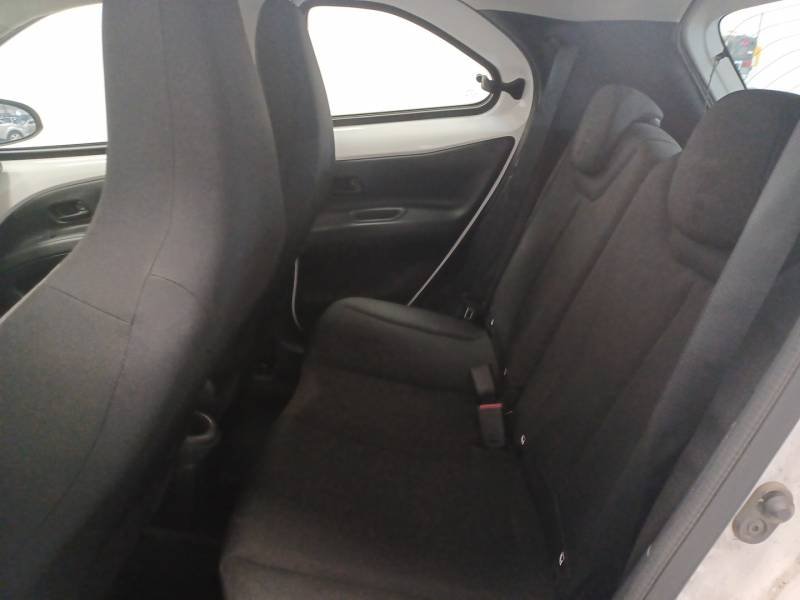 Toyota aygo x - Photo 13