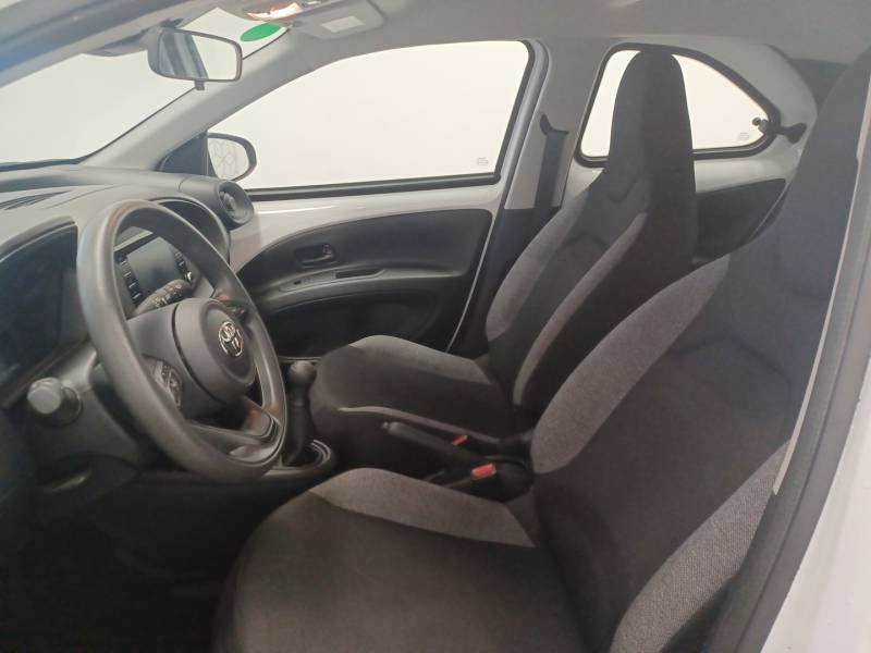 Toyota aygo x - Photo 10