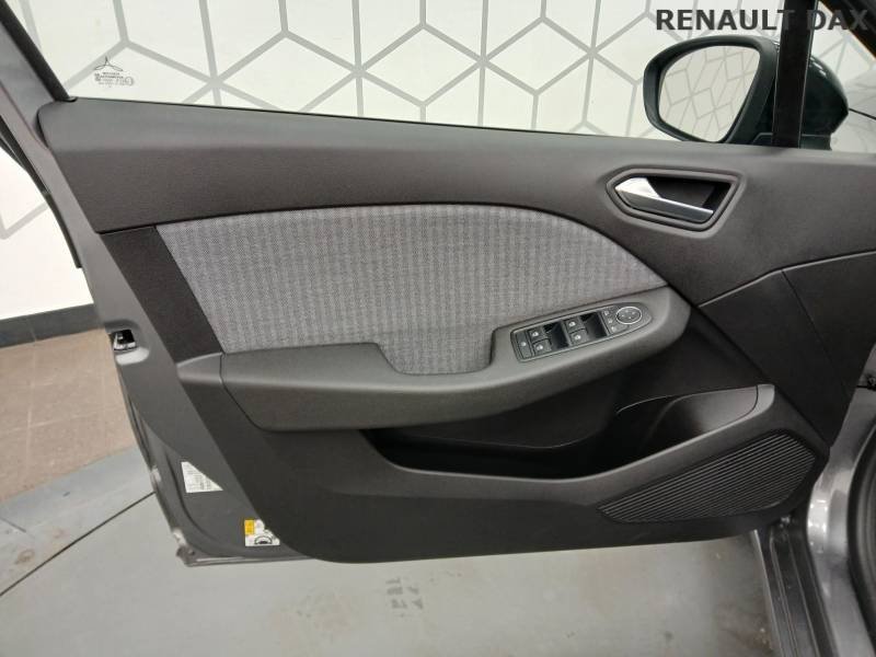 Renault Clio - Photo 23