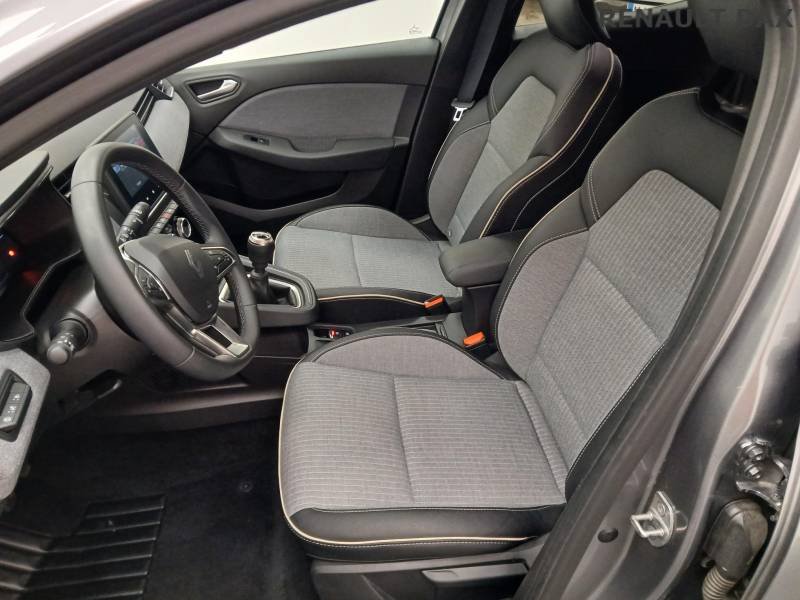 Renault Clio - Photo 26