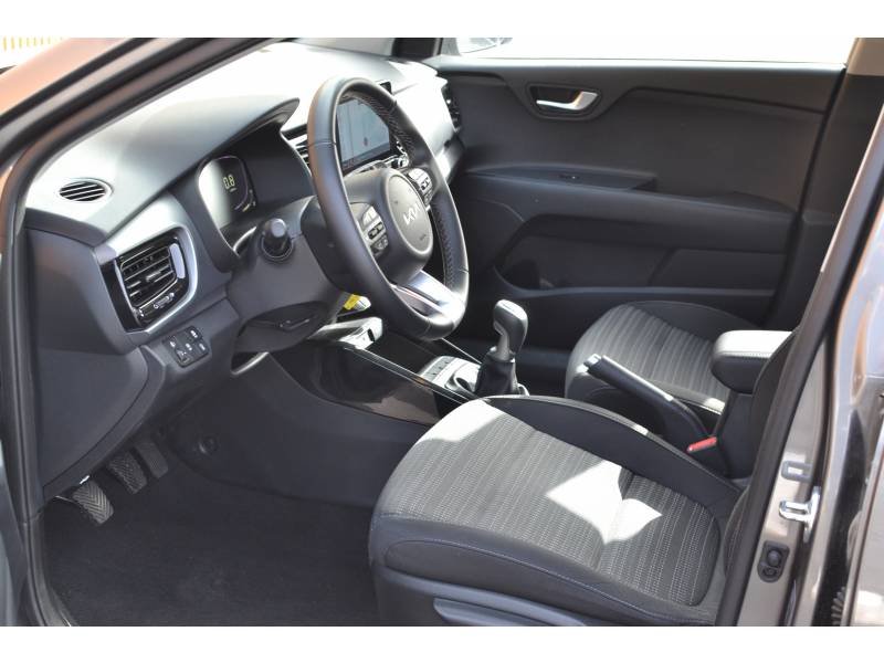 Kia Stonic - Photo 38