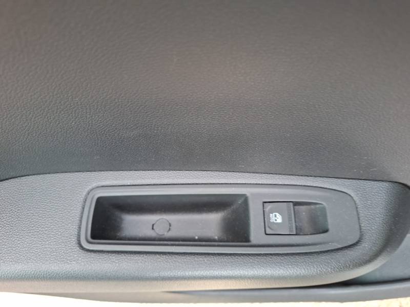 Renault Clio - Photo 24