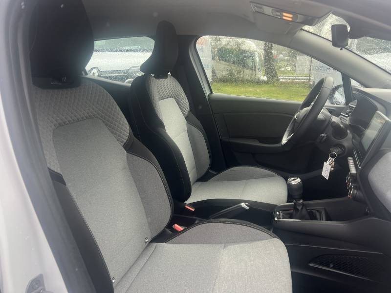 Renault Clio - Photo 17