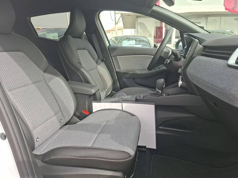 Renault Clio - Photo 16