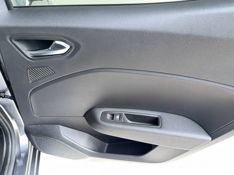 Renault Clio - Photo 12
