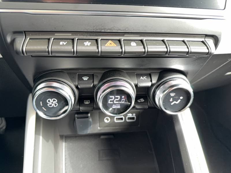 Renault Clio - Photo 22