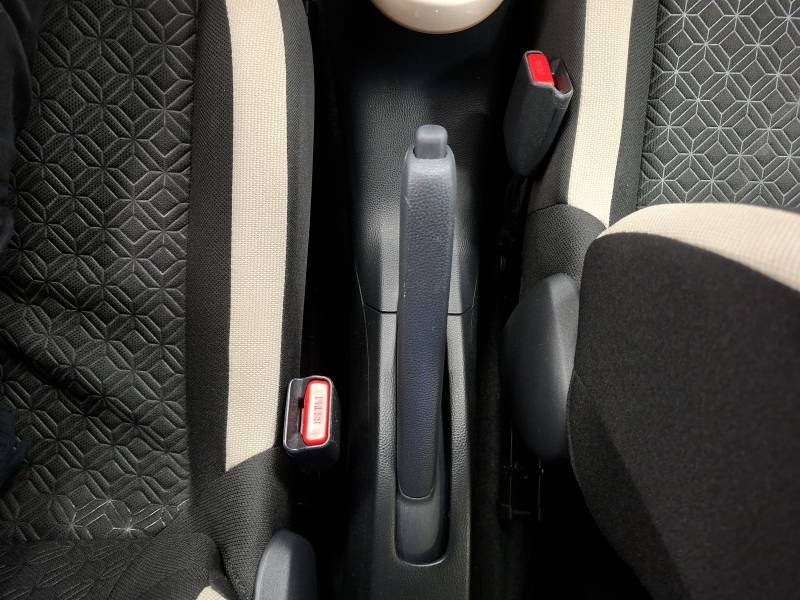 Toyota aygo x - Photo 22