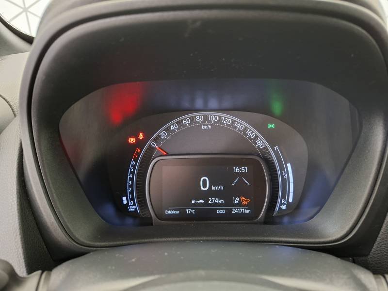 Toyota aygo x - Photo 24