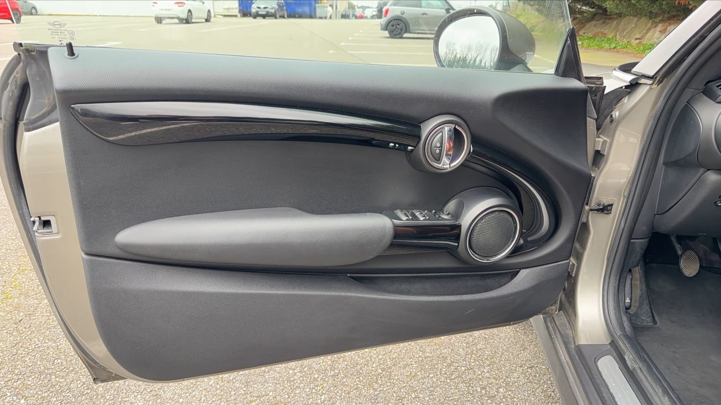 Mini Cabrio - Photo 7