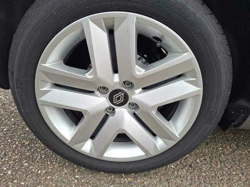 Renault Clio - Photo 21