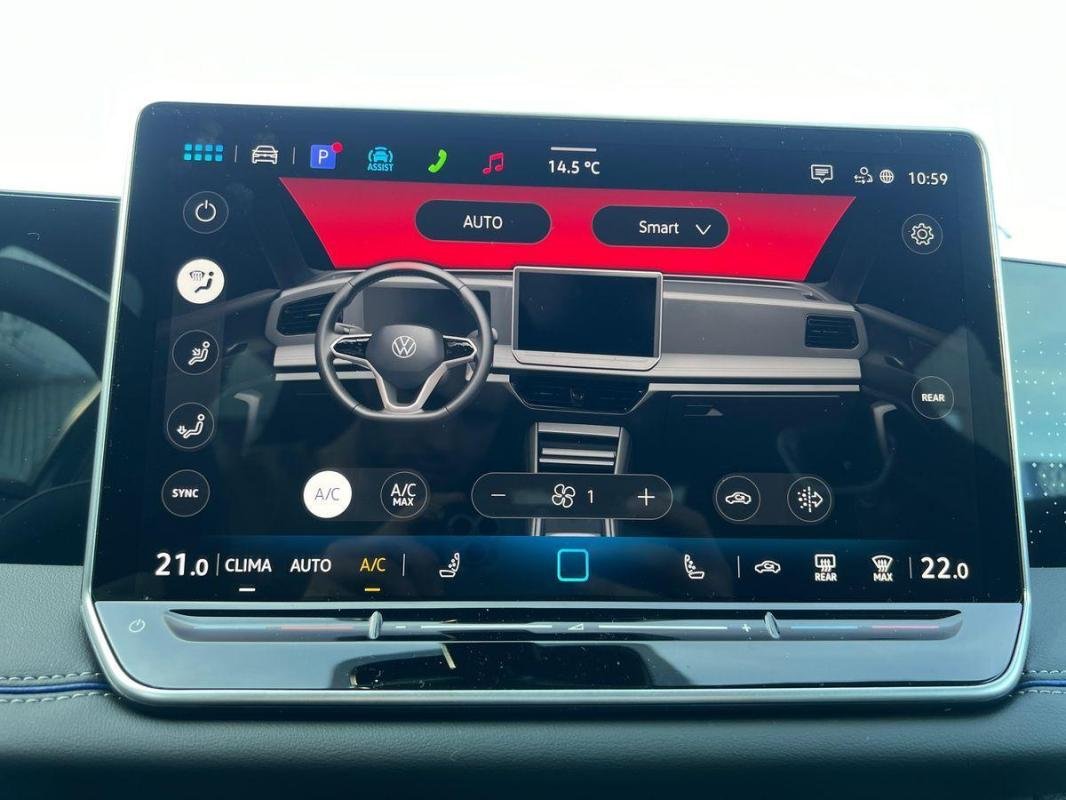 Volkswagen Tiguan - Photo 18