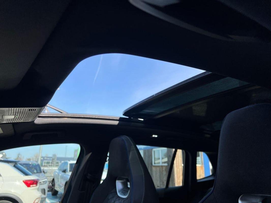 Volkswagen Tiguan - Photo 8
