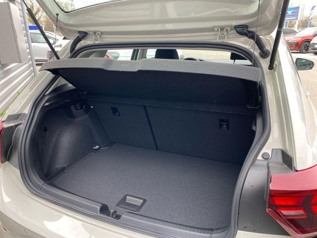 Volkswagen Polo - Photo 18