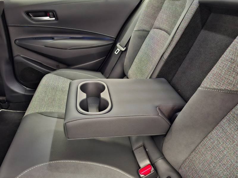 Toyota Corolla - Photo 14