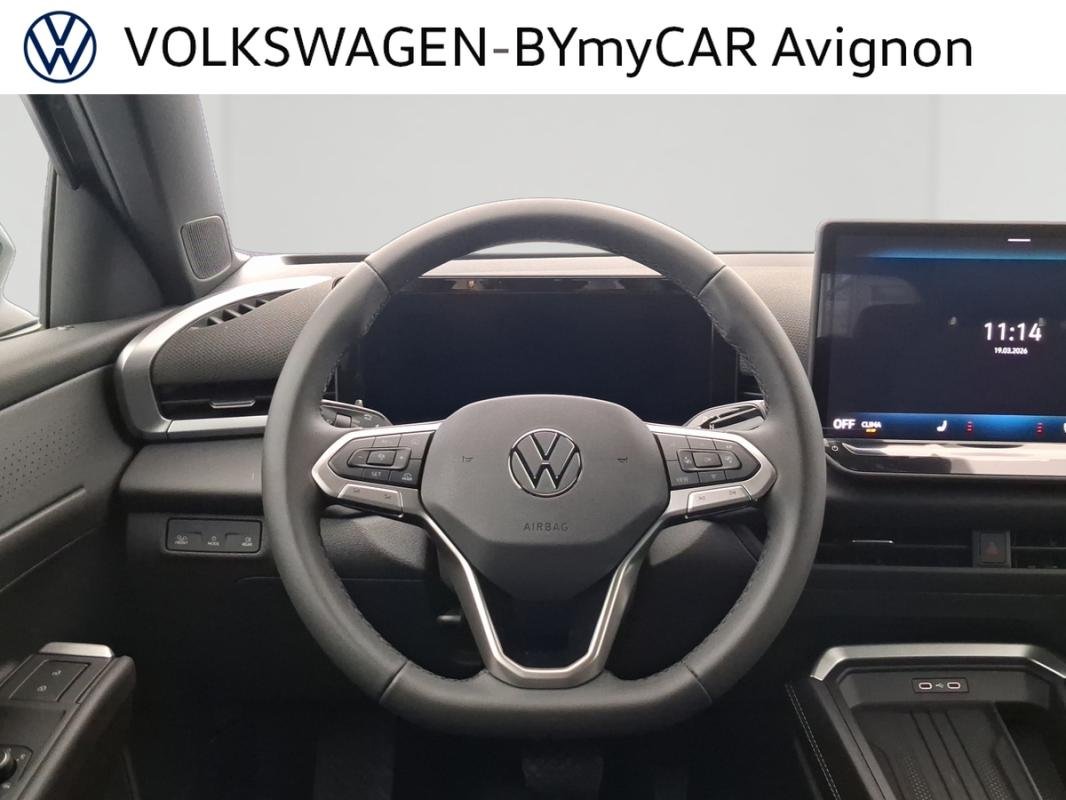 Volkswagen T-Roc - Photo 11