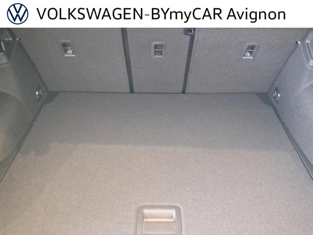 Volkswagen T-Roc - Photo 24