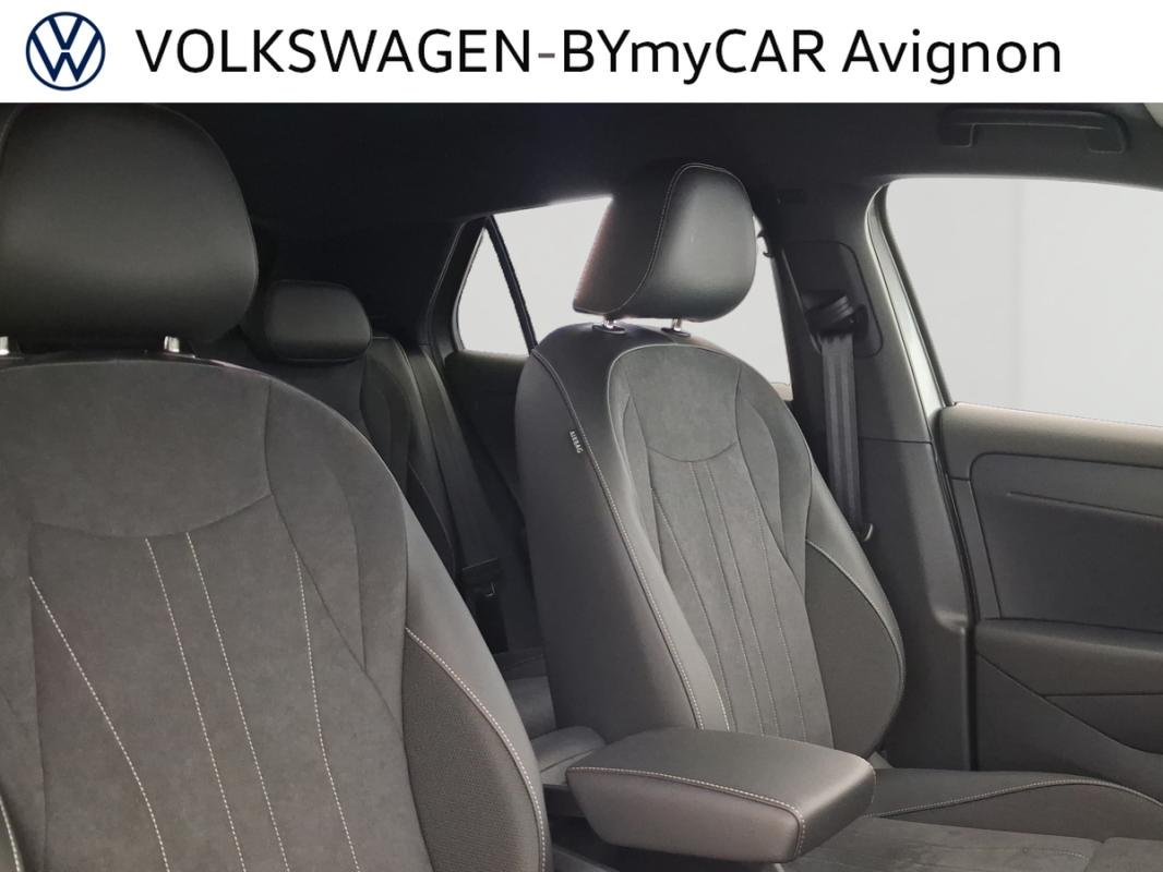 Volkswagen T-Roc - Photo 26