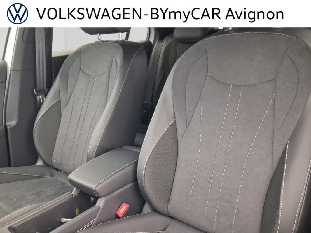 Volkswagen T-Roc - Photo 33