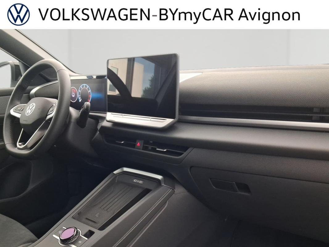 Volkswagen T-Roc - Photo 38