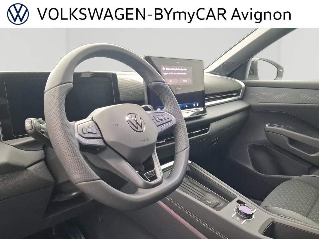 Volkswagen T-Roc - Photo 22