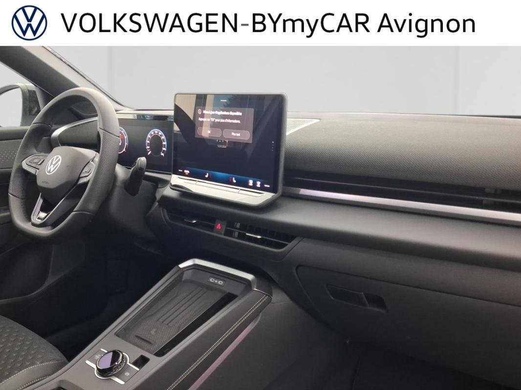 Volkswagen T-Roc - Photo 28