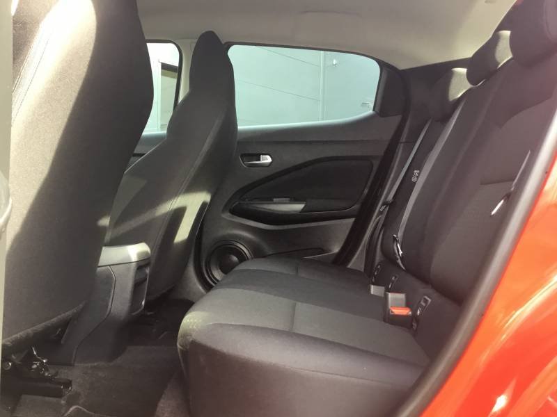 Nissan Juke - Photo 25