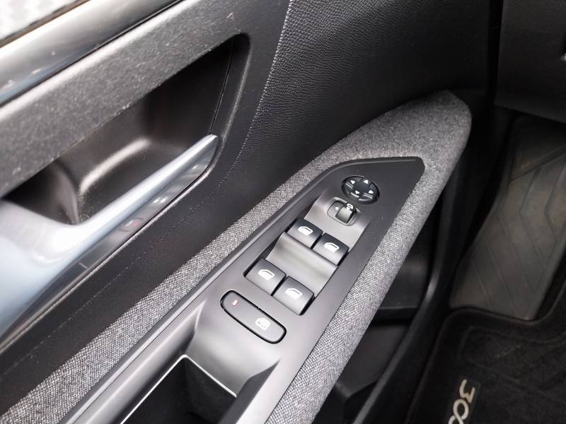 Peugeot 3008 - Photo 25