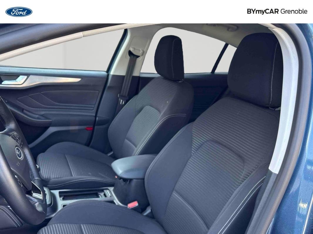 Ford Focus - Photo 11