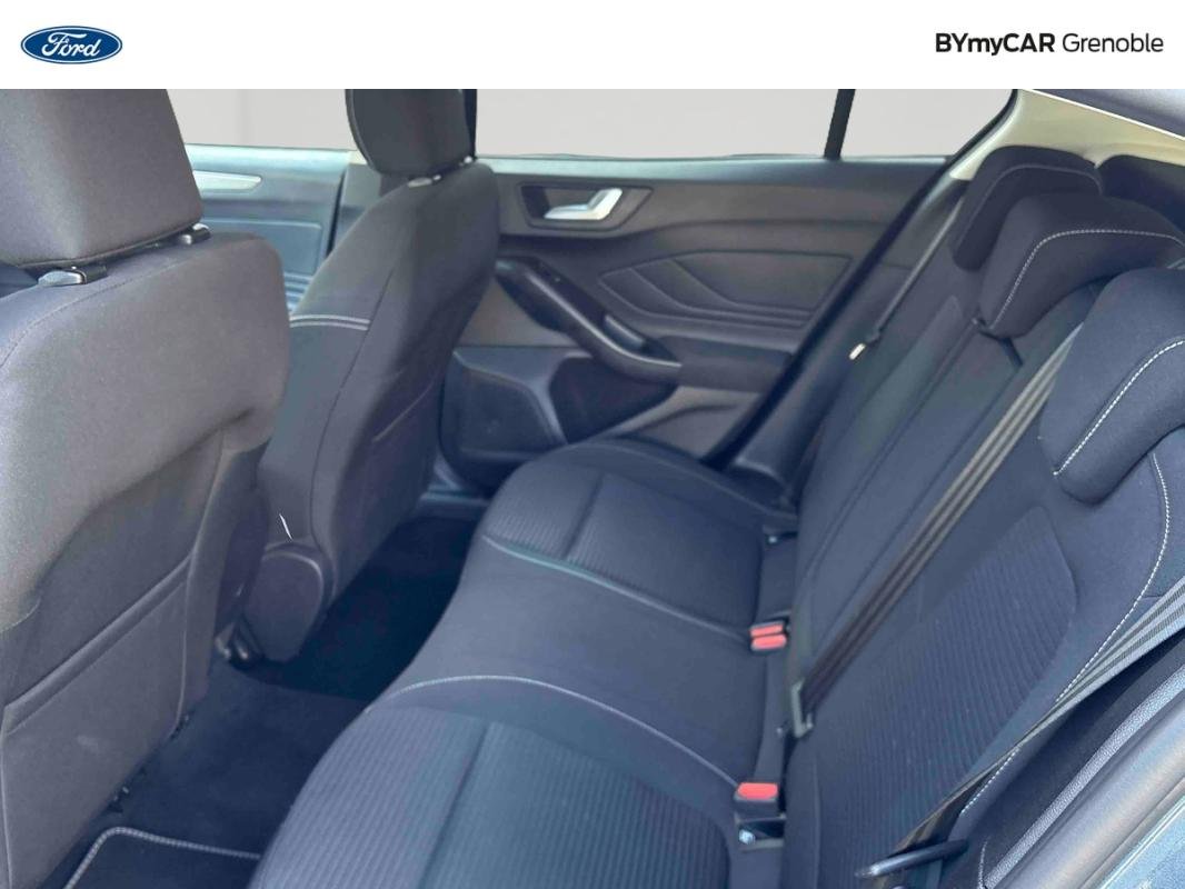 Ford Focus - Photo 12