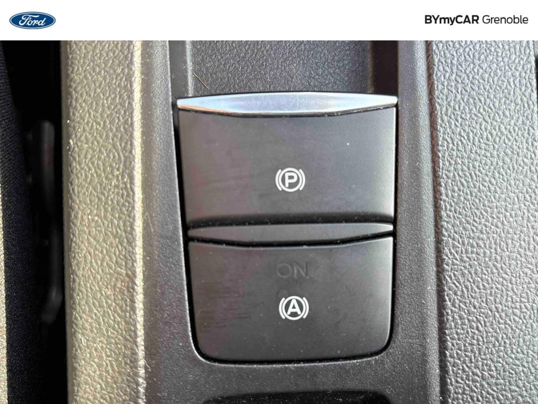 Ford Focus - Photo 26