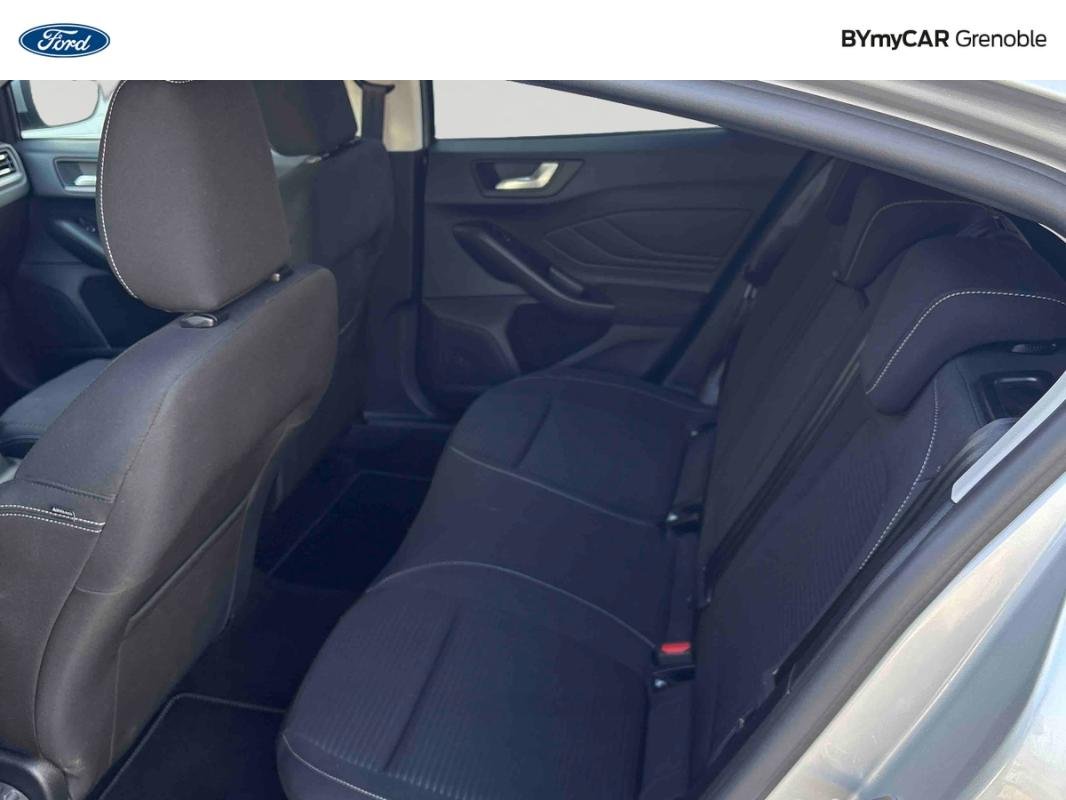 Ford Focus - Photo 12