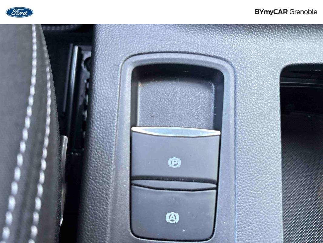Ford Focus - Photo 19