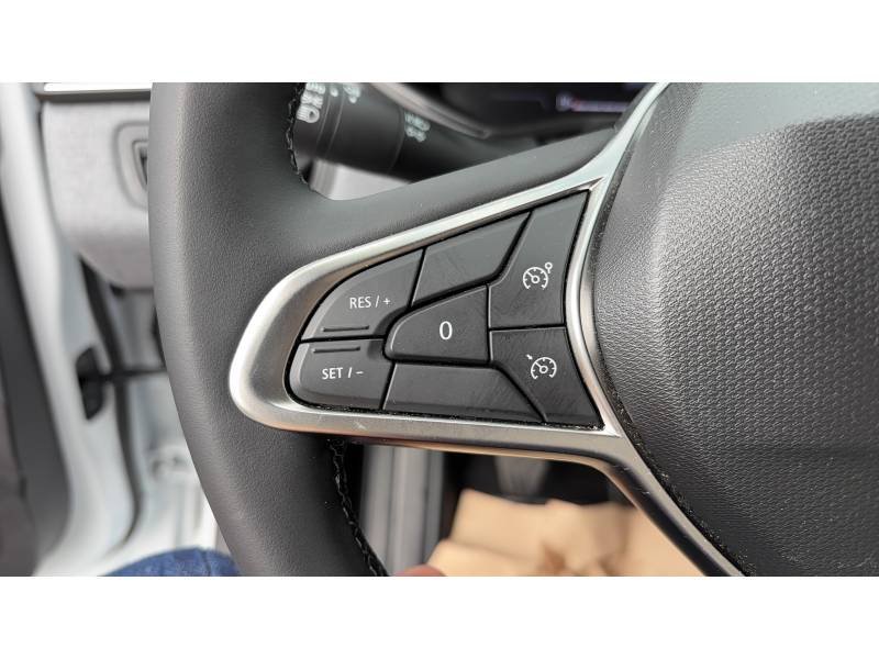 Renault Clio - Photo 18
