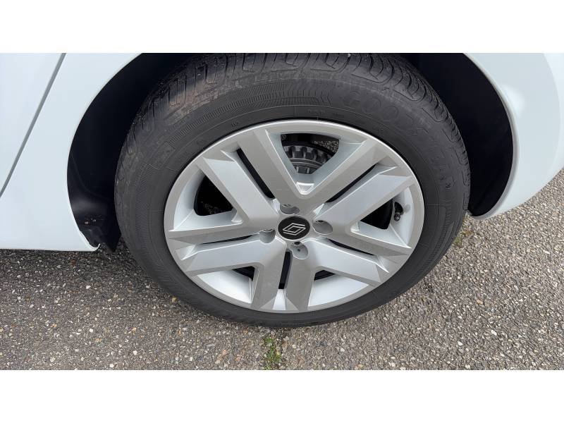 Renault Clio - Photo 25