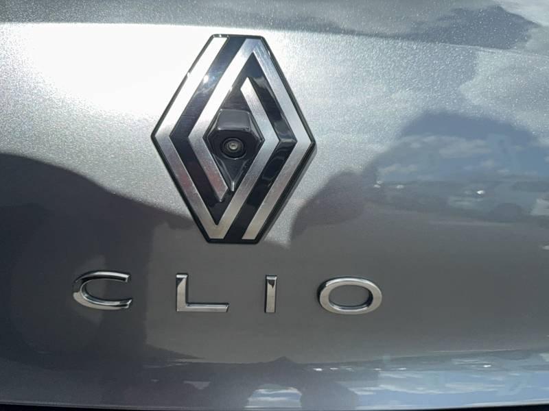 Renault Clio - Photo 23