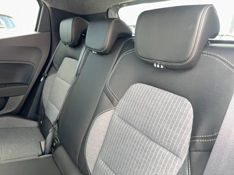 Renault Clio - Photo 25