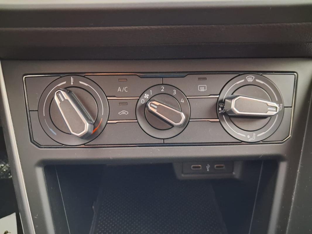Volkswagen Polo - Photo 16
