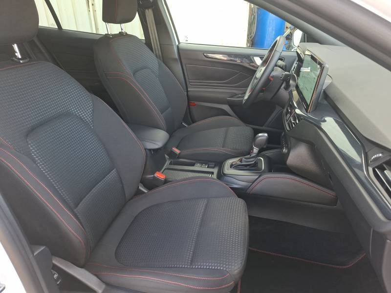 Ford Focus - Photo 12