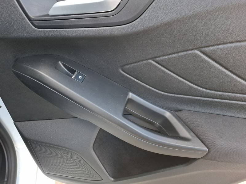Ford Focus - Photo 15