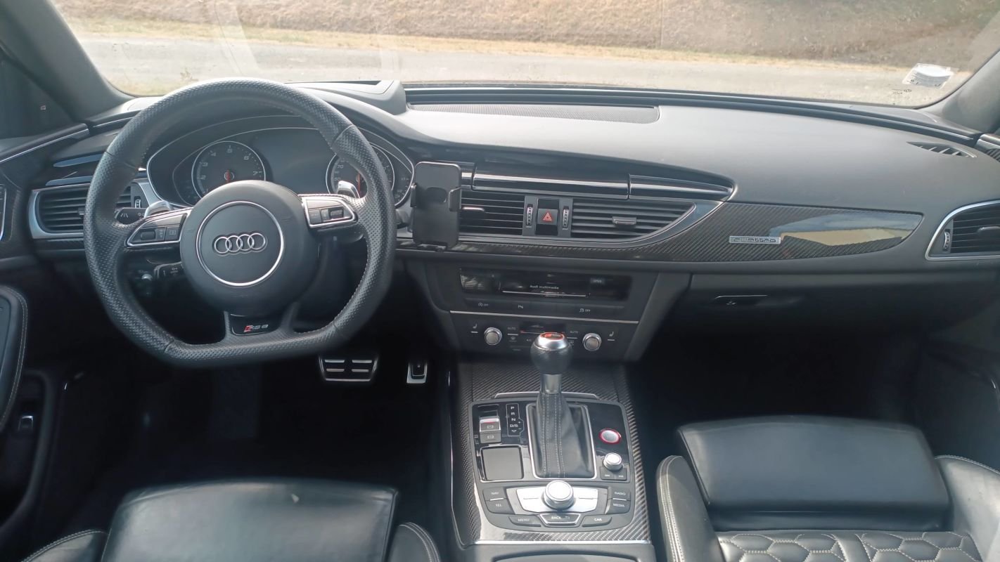 Audi RS6 Avant - Photo 11