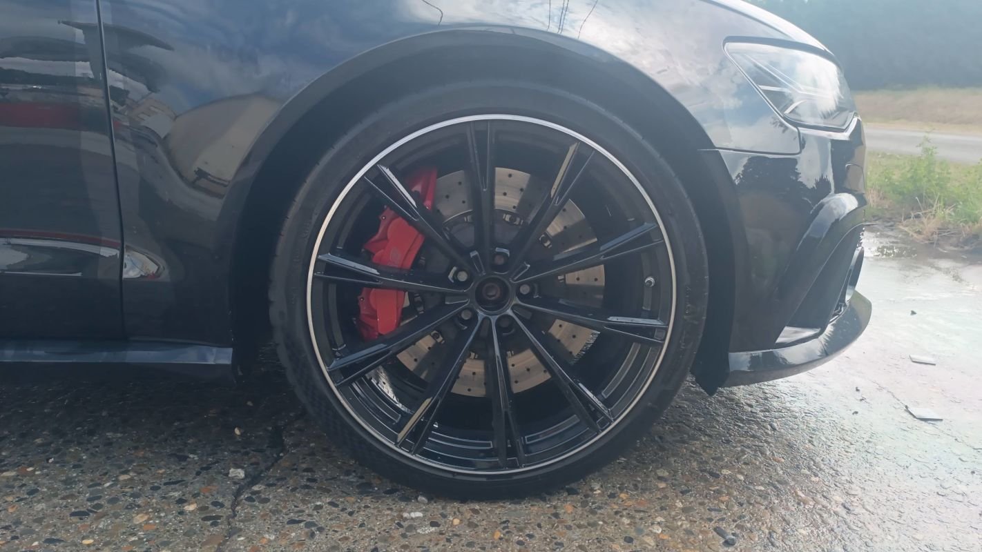 Audi RS6 Avant - Photo 17