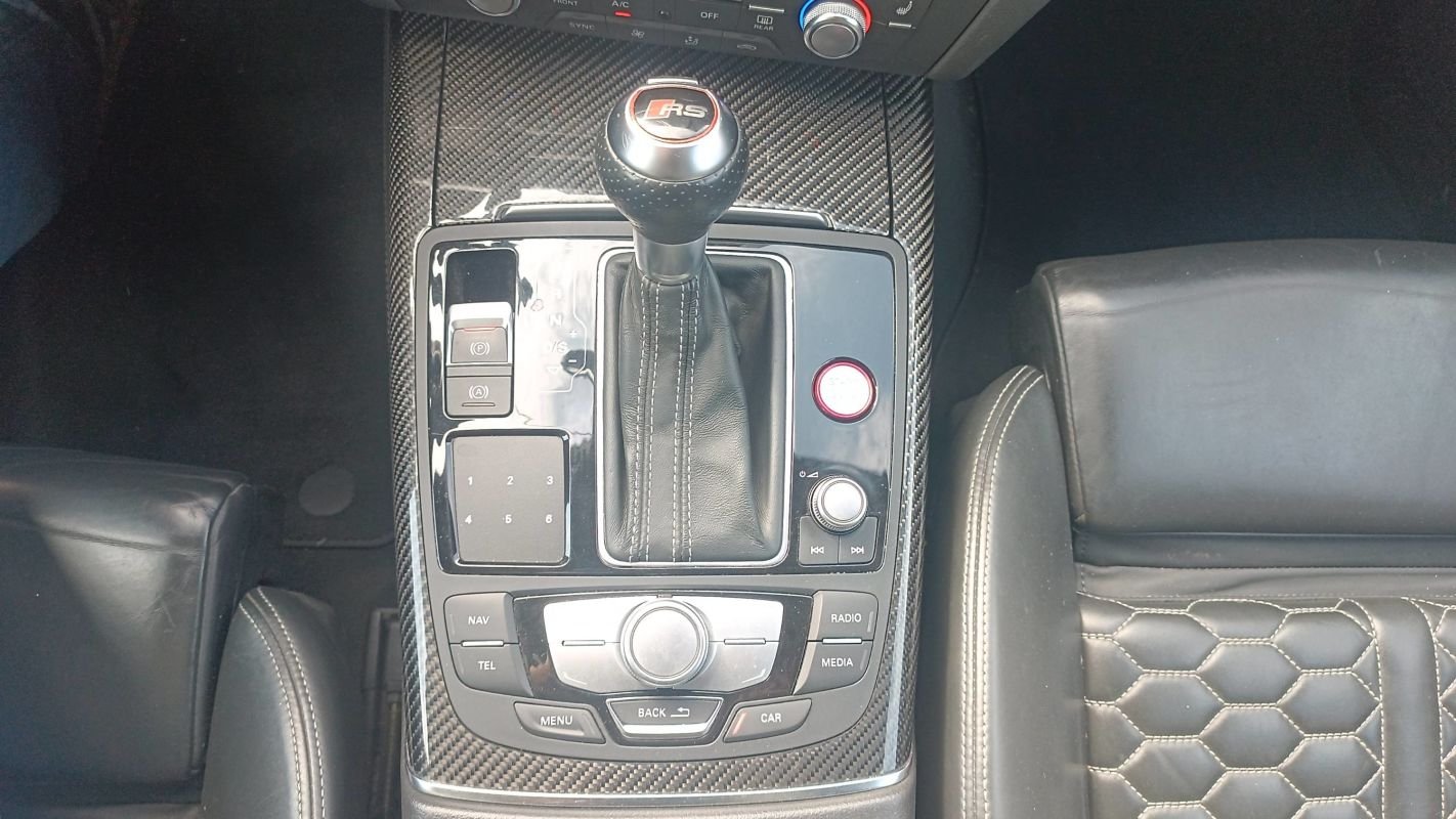 Audi RS6 Avant - Photo 27