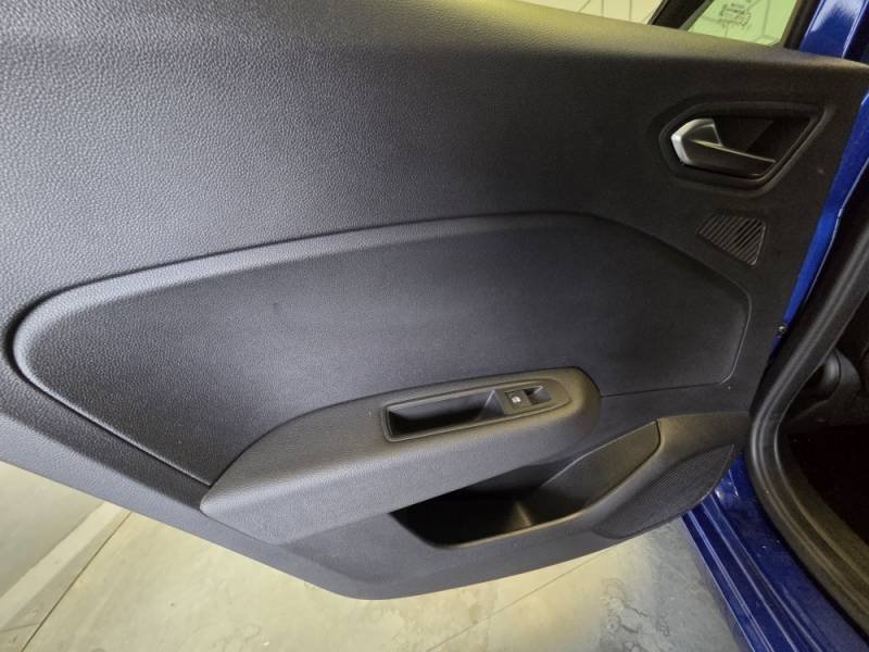 Renault Clio - Photo 22