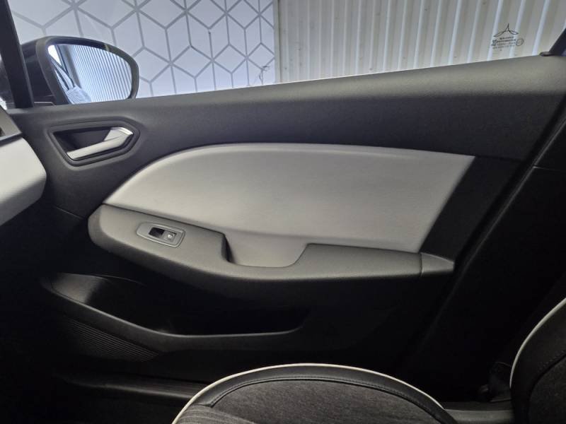 Renault Clio - Photo 30