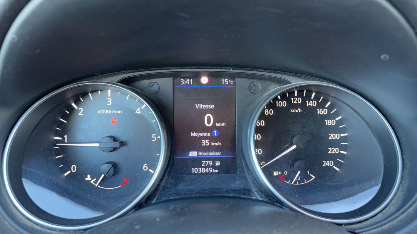 Nissan Qashqai - Photo 12