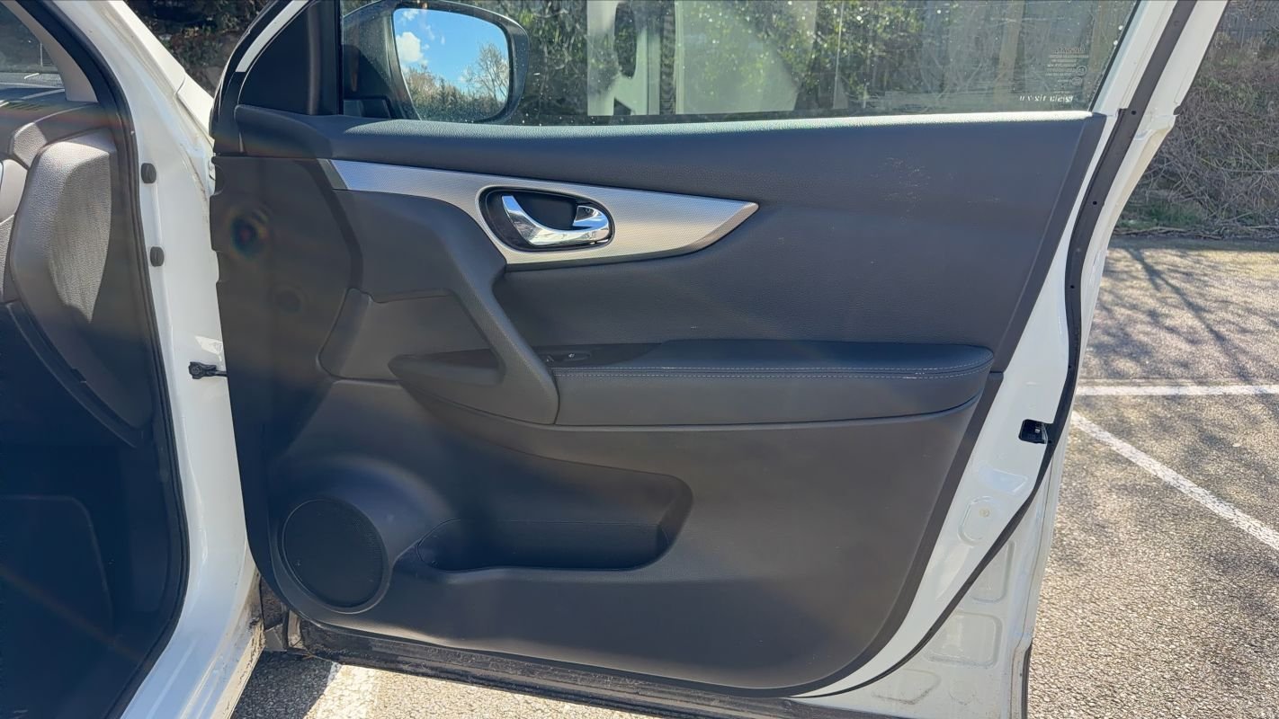 Nissan Qashqai - Photo 22