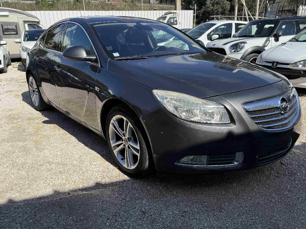Opel Insignia - Photo 2