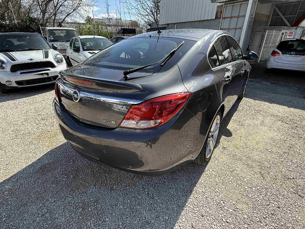 Opel Insignia - Photo 3