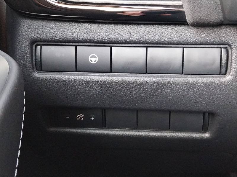 Nissan Qashqai - Photo 27